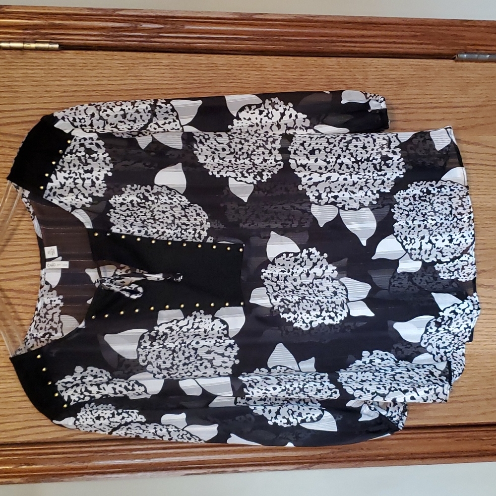 Women's Top